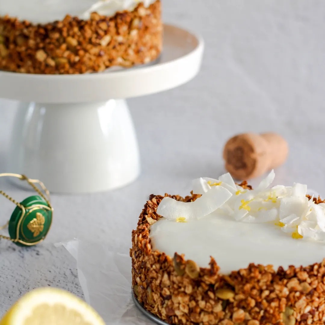 10 x jullie favoriete recepten van 2023 💞
Heb je nog inspiratie nodig voor recepten in 2024?
Zie hier de 10 beste van 2023. 💚
Nu ben ik benieuwd wat jouw favoriete verantwoord snoepen recept is!
🍋 Lemon curd
🎂 Ontbijttaartje
🥨 Krakelingen
🍫 Brownies
🎂 Moederdag ontbijttaartje
🥞 American pancakes met pindakaas
🧁 Carrot cake muffins
🍯 Zelf gemaakte mosterd
🥧 Luchtige quiche met asperges en parmaham
🥭 Mango kip salade
Alle recepten zijn te vinden op deverantwoordesnoeper.nl 🌐
Sla de post op voor later zodat je hier altijd inspiratie uit kan halen!😏
#verantwoordsnoepen #verantwoordelevenstijl #verantwoordafvallen #recepten #receptinspiratie #bestof23 #watetenwevandaag #gezond #gezondeten #gezonderecepten #lemoncurd #ontbijttaartje #onbijt #ontbijtinspiratie #krakelingen #brownies #pancakes #pindakaas #americanpancakes #carrotcake #muffin #mosterd #quiche #mangodip #mangokipsalade #afvallenzonderdieet #afvallen #afvallenzonderhonger #zondertoegevoegdesuikers #zonderpakjesenzakjes