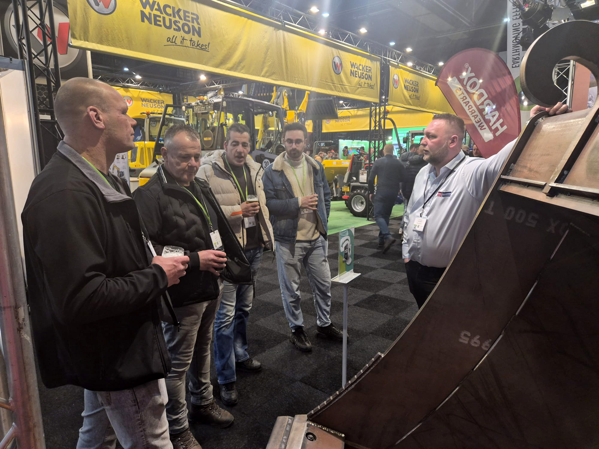 𝗛𝗲𝘁 𝘄𝗮𝘀 𝗮𝗹 𝗴𝗲𝘇𝗲𝗹𝗹𝗶𝗴 𝗱𝗿𝘂𝗸 𝗼𝗽 𝗱𝗲… 𝗛𝗲𝘁 𝘄𝗮𝘀 𝗮𝗹 𝗴𝗲𝘇𝗲𝗹𝗹𝗶𝗴 𝗱𝗿𝘂𝗸 𝗼𝗽 𝗱𝗲…