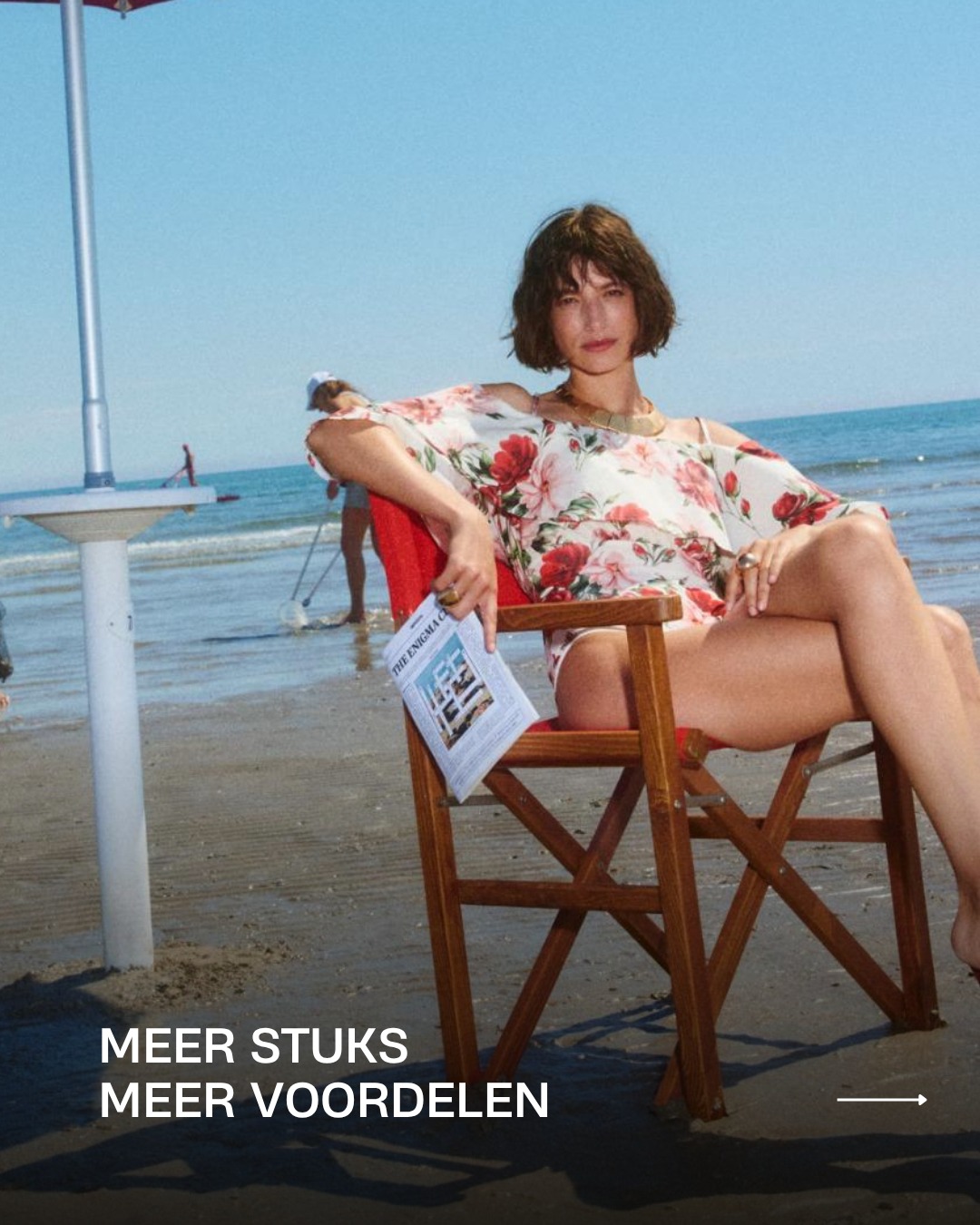☀️ Summer Deals zijn gestart
Vanaf 13 juni ontdek je bij Paparazzi geselecteerde stuks met extra voordeel.
Van mooie basics tot complete outfits, favoriete stuks en laatste maten. Perfect om je garderobe aan te vullen met items die je seizoen na seizoen blijft dragen.
Koop je 2 of meer geselecteerde stuks? Dan geniet je van extra korting.
Kom langs in de winkel en spot de stickers.