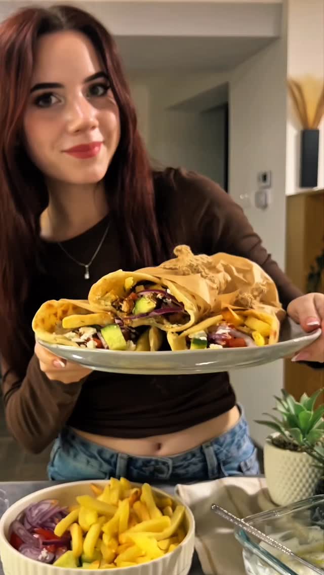 https://www.instagram.com/reel/DYWmdZoD84V/