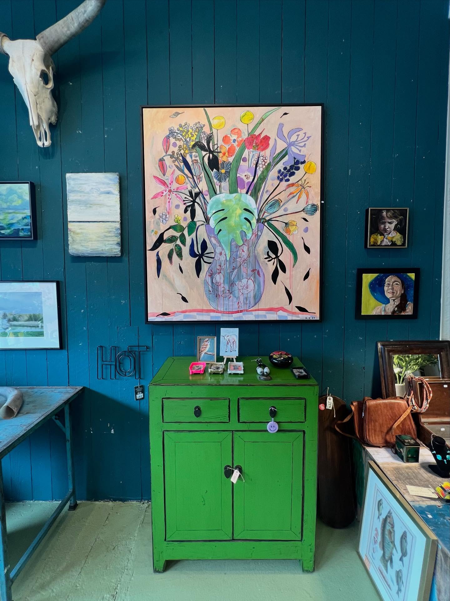 #grootboeket #galeriekakelbont #paterswolde #boeket#blauw #groen #bloemen #kleurrijk #colorful #flowers #painting #schilderij #100x130cm #uitbundig #mixedmedia #expositie #galeriecentrumgroningen #gal…