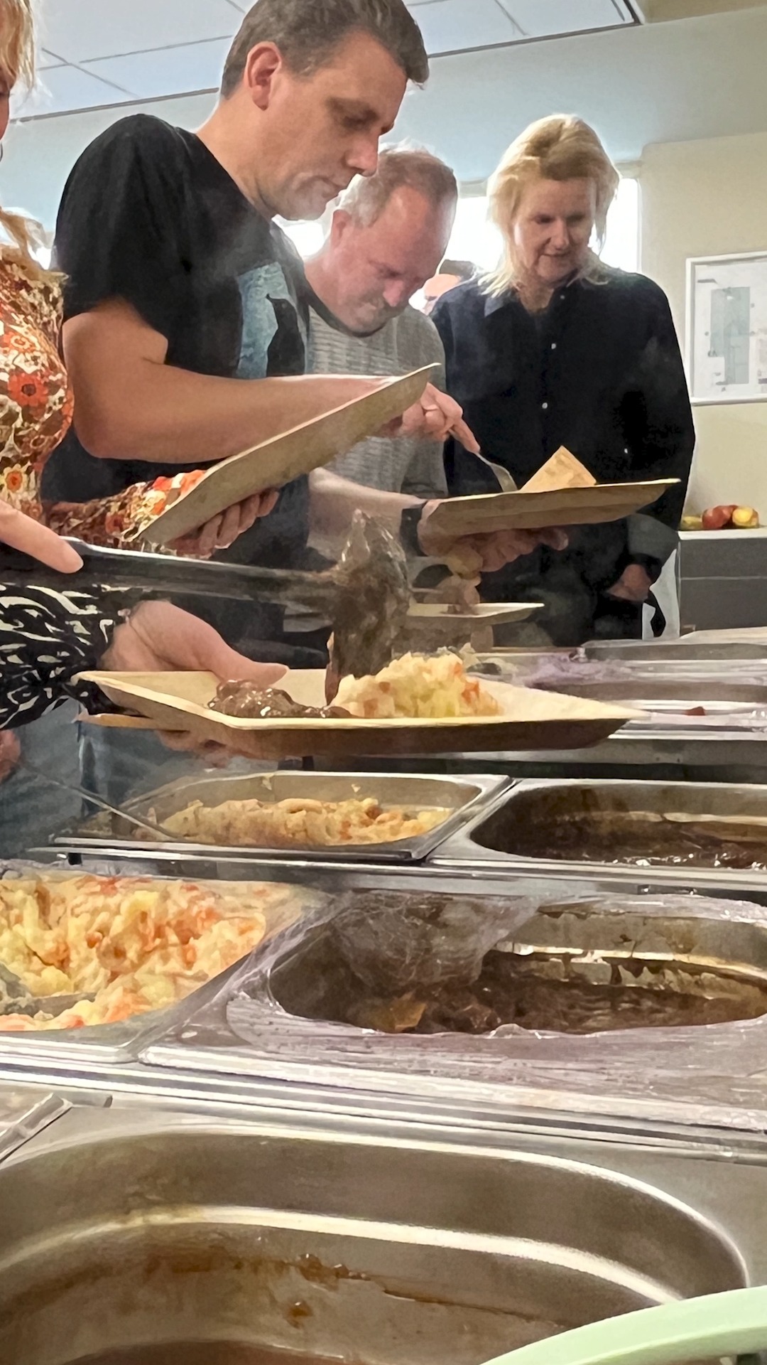 𝗛𝗮𝗿𝗱 𝘄𝗲𝗿𝗸𝗲𝗻, 𝘃𝗿𝗮𝗮𝗴𝘁 𝗼𝗺 𝗲𝗲𝗻 𝗴𝗼𝗲… 𝗛𝗮𝗿𝗱 𝘄𝗲𝗿𝗸𝗲𝗻, 𝘃𝗿𝗮𝗮𝗴𝘁 𝗼𝗺 𝗲𝗲𝗻 𝗴𝗼𝗲…