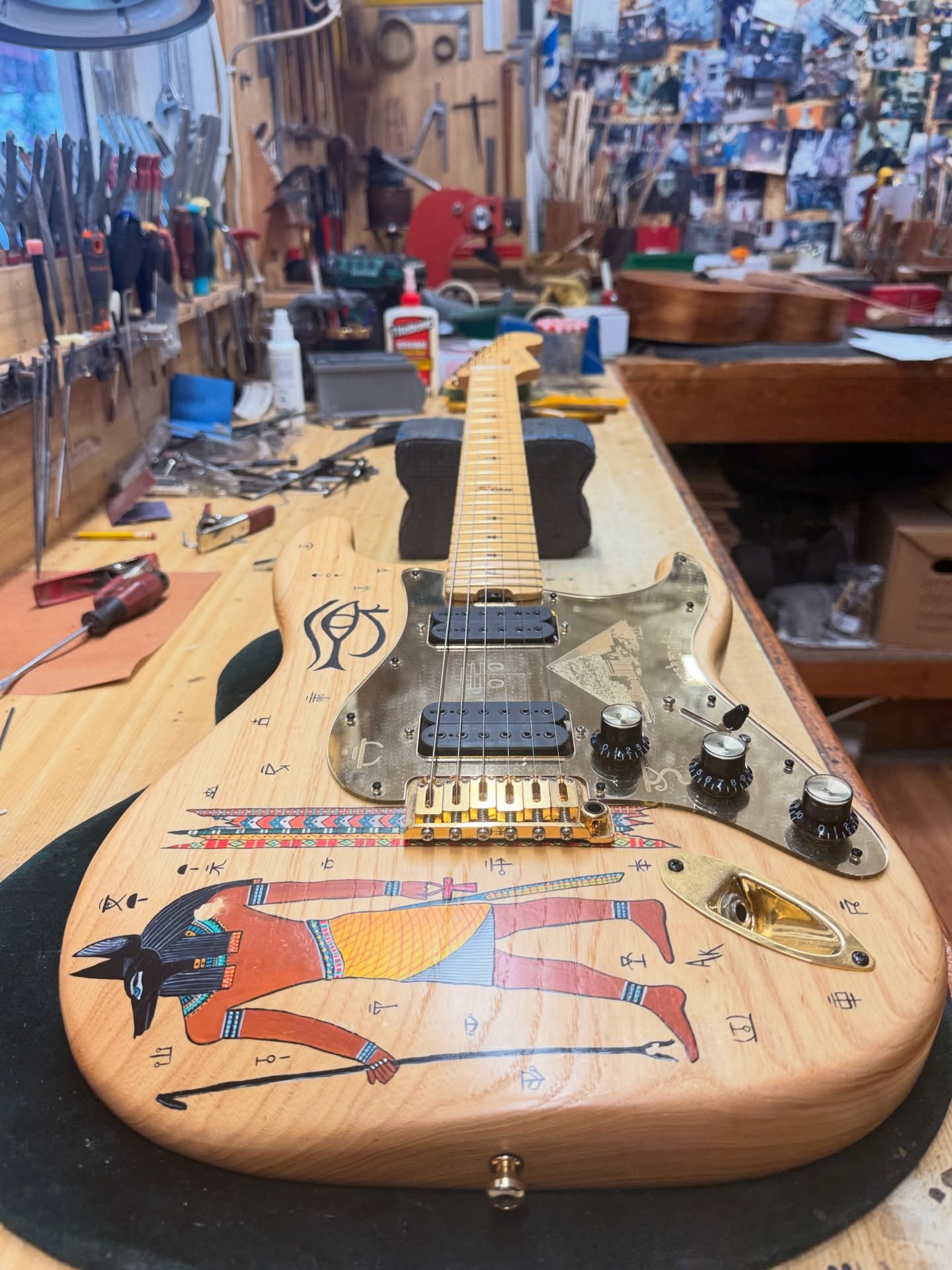 Dukas Starlight Anubis ✨🏜️ This amazing guitar is…