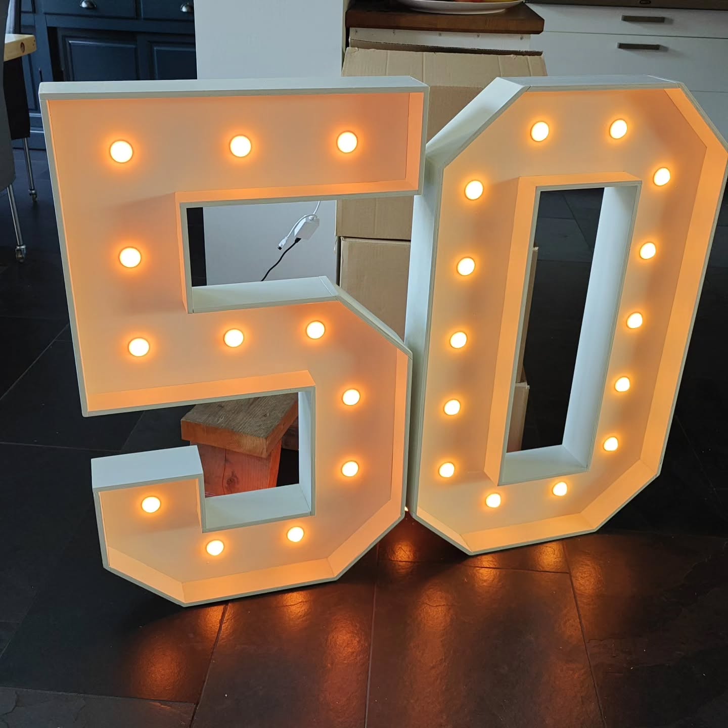 NIEUW in de verhuur!
Super leuk! Voor een gouden bruiloft of voor een leuke verjaardag.
Met vragen gerust informeren.